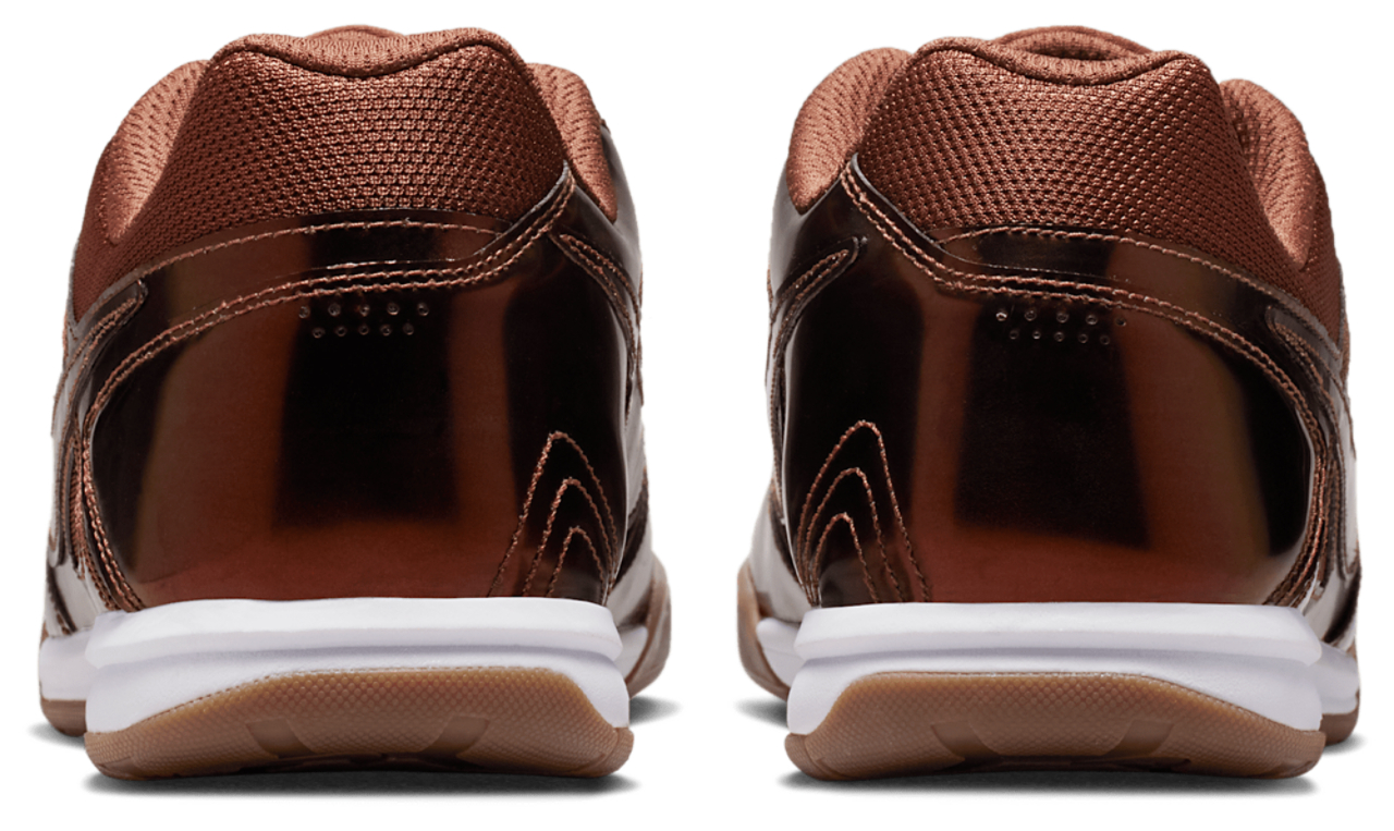 Nike Gato