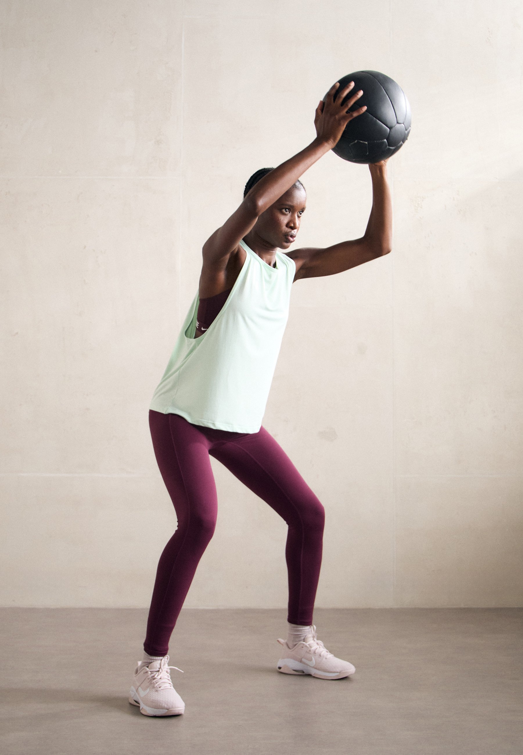 Casall FLOW TANK - Parte superior - verde acinzentado