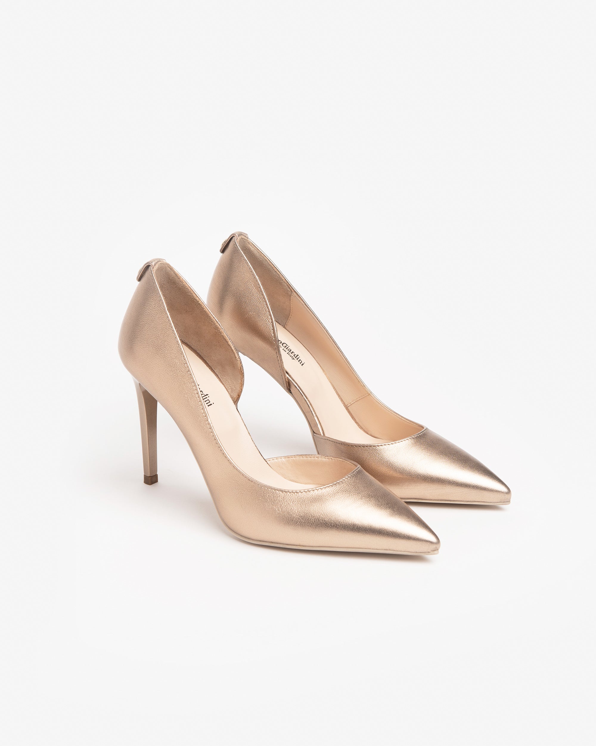  Damen-Pumps aus Leder