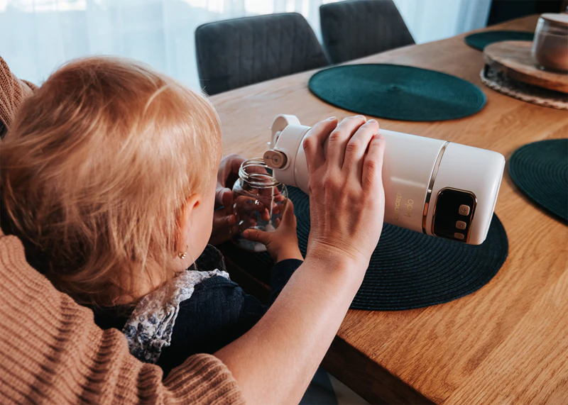 Concept KIDO OC4000 draagbare water- en melkverwarmer