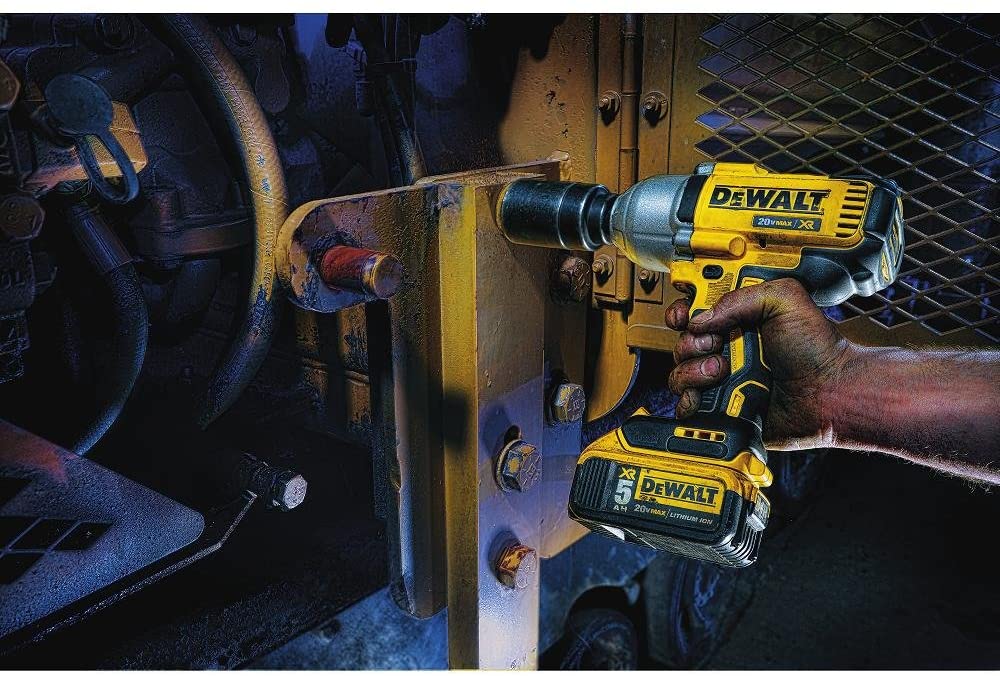 Jogo de chave de impacto sem fio DEWALT 20V MAX XR com bigorna travada, 1/2 polegada (DCF899P2)