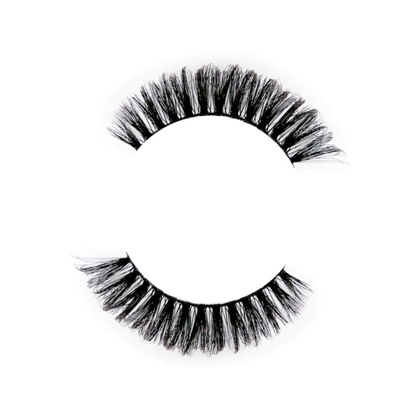 Ciglia mega volume di Claudia Kilsby