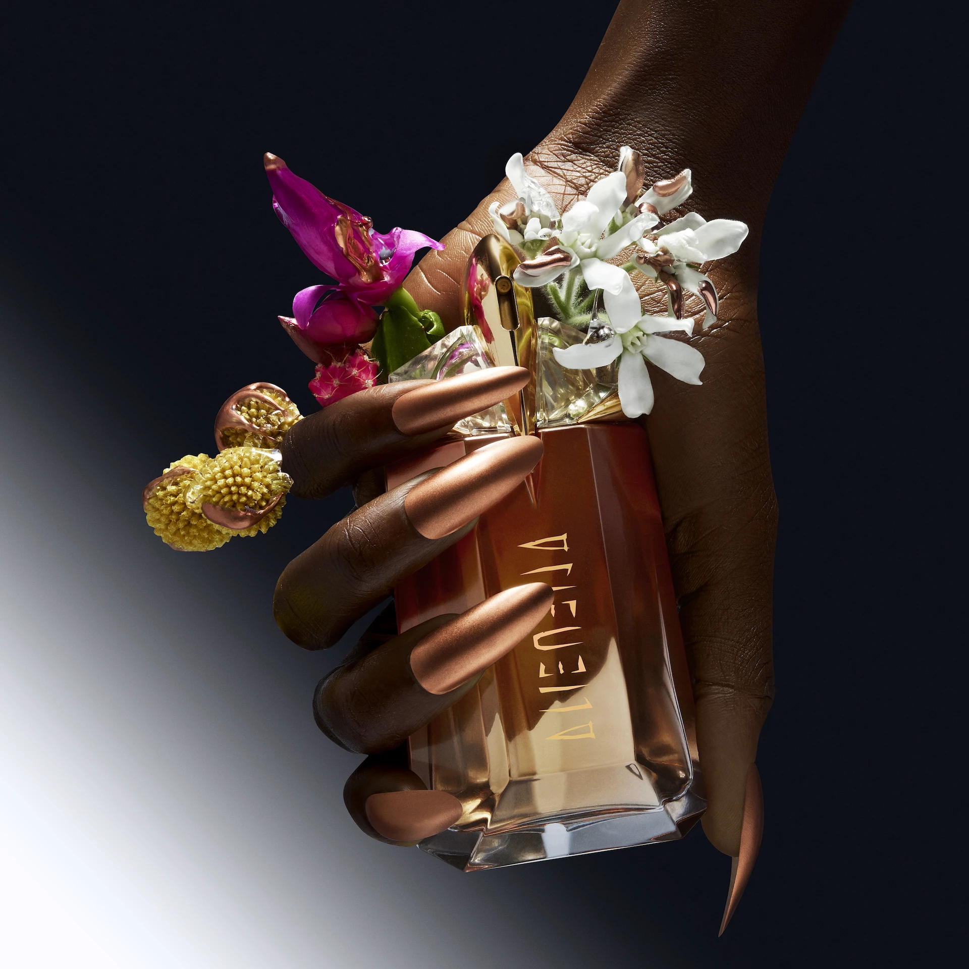 Alien Goddess Supra Florale EdP 30 ml - MUGLER