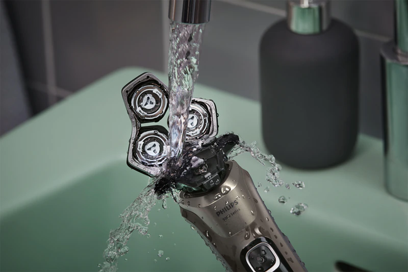 Elektrický holicí strojek Philips Series 5000 Wet & Dry S5886/38