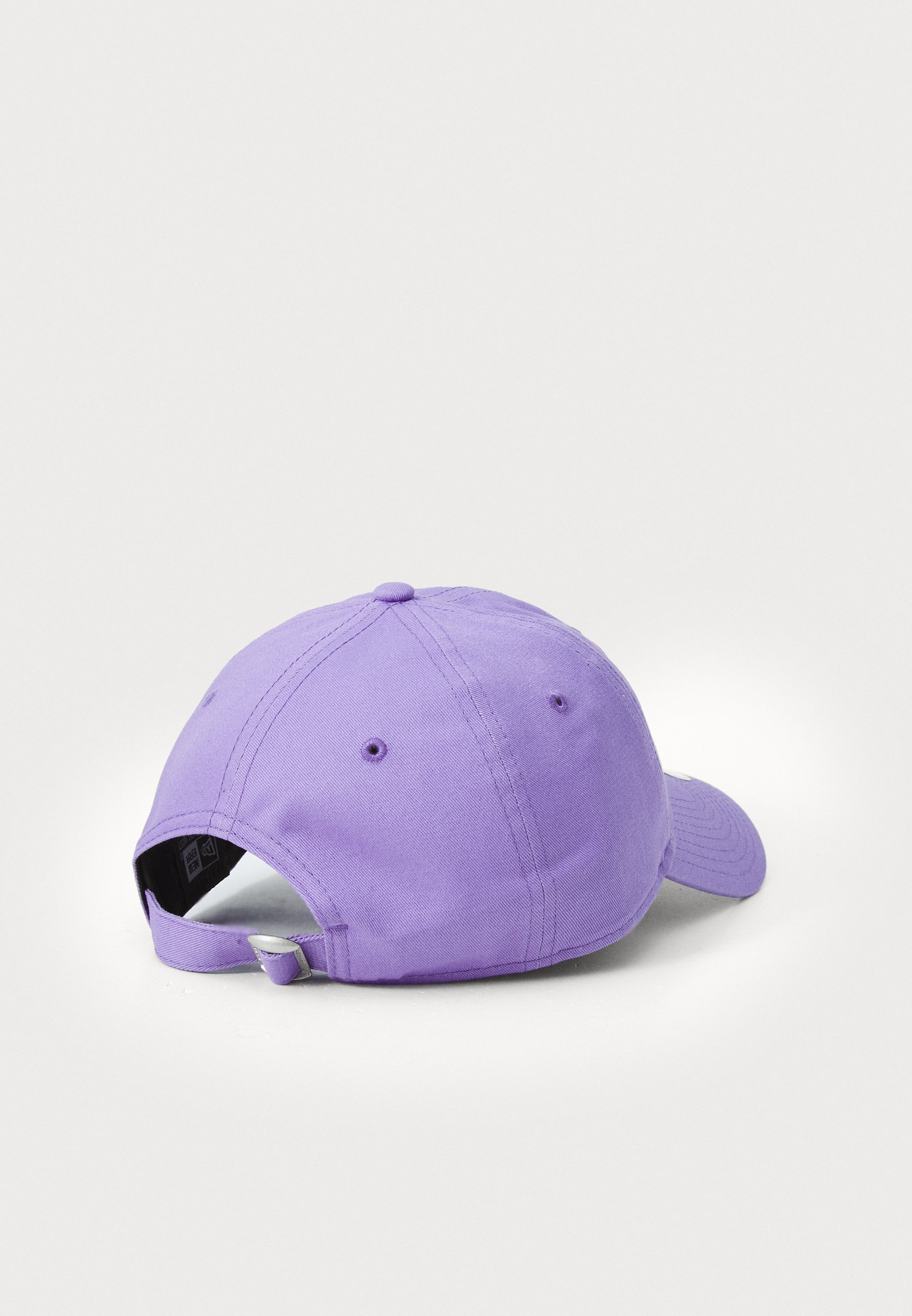 New Era petten