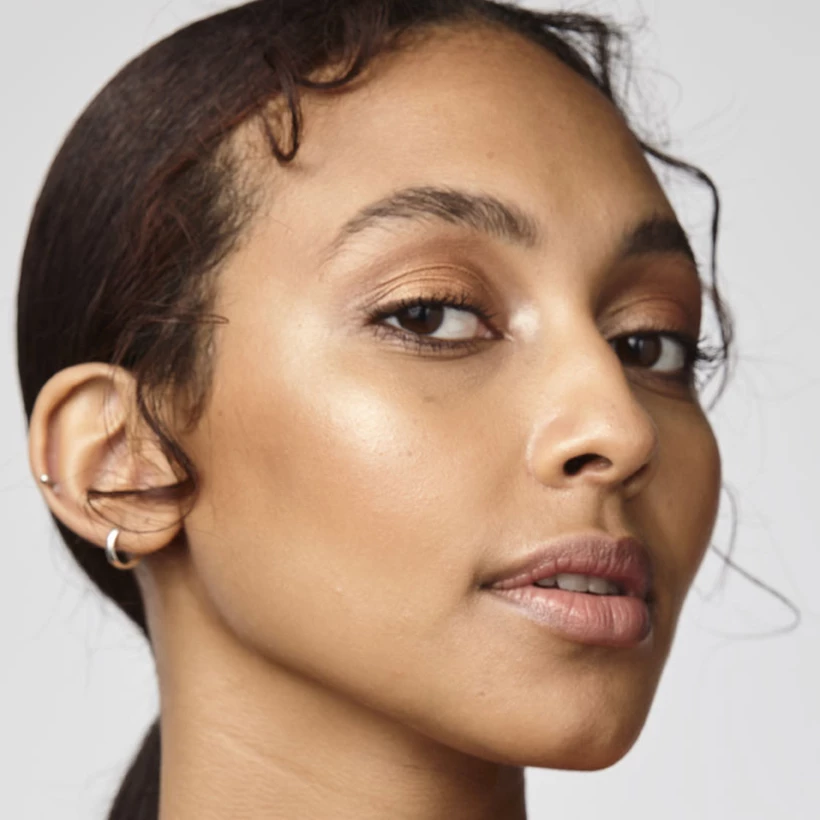 Iluminator cremă de culoare radiantă Moonlight - BeautyAct