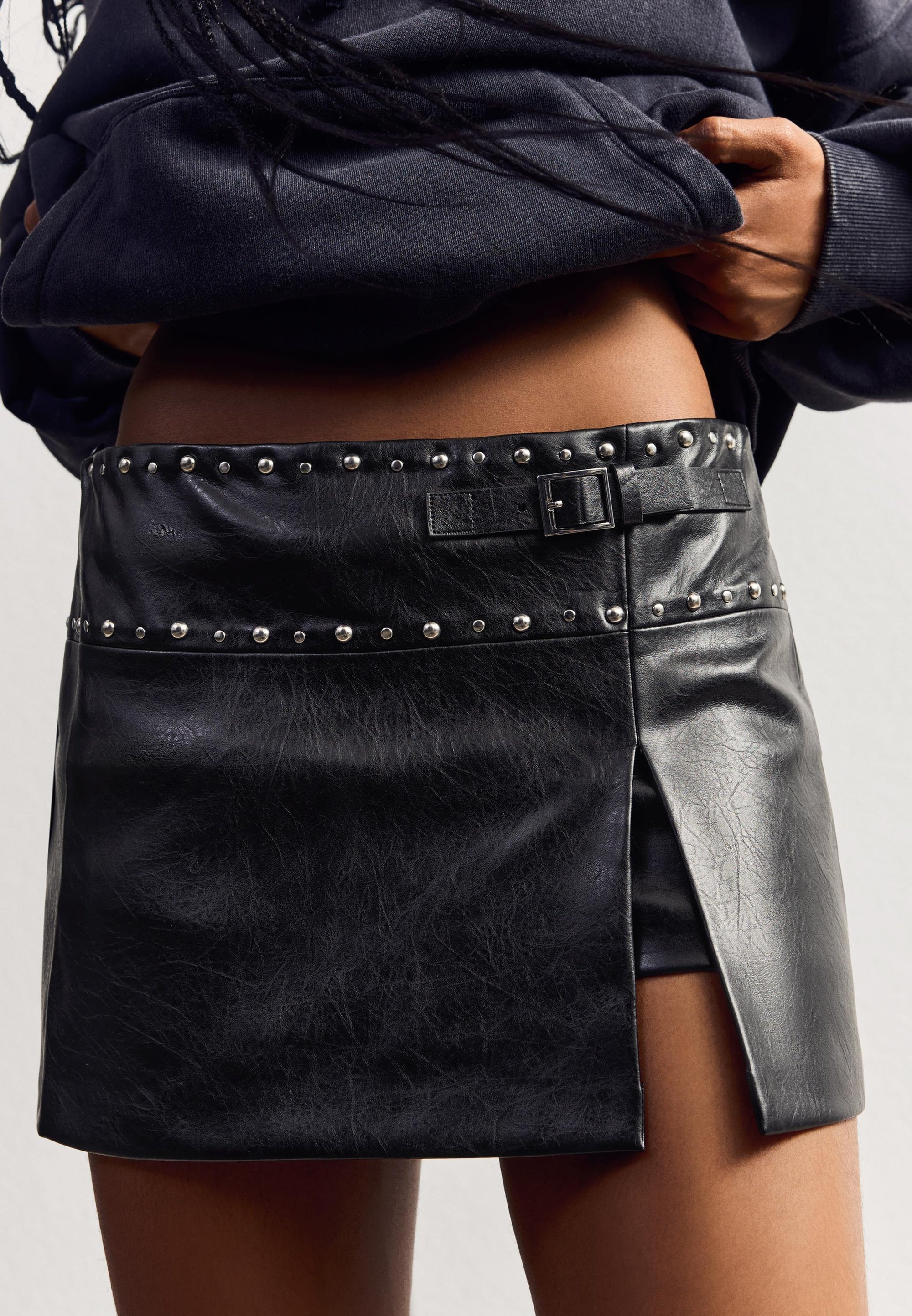 Bershka EFFECT - Gonna a trapezio - nera