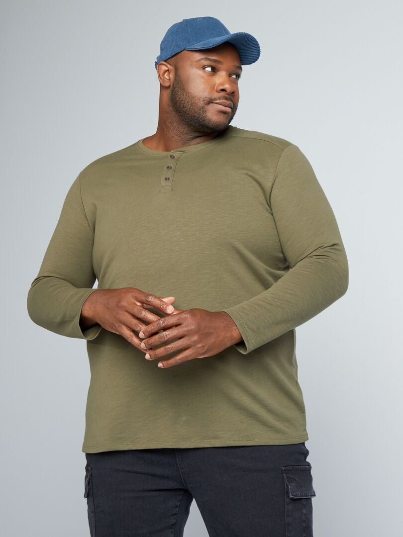 Koszulka z długim rękawem, kołnierzyk henley - KHAKI
