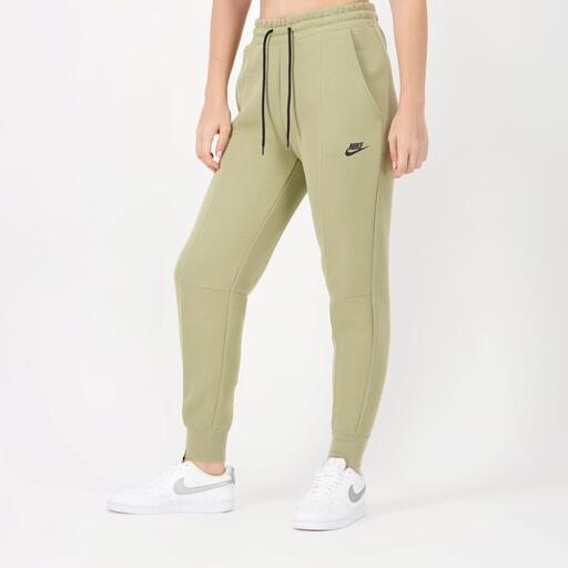 Nike Tech