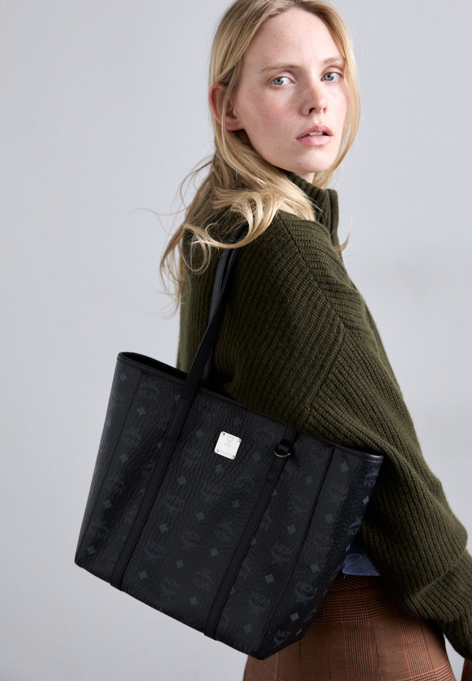 MCM TONI - Handtasche - schwarz