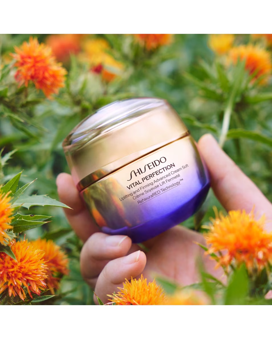 Cremă avansată SHISEIDO Vital Perfection Uplifting and Fermity Soft