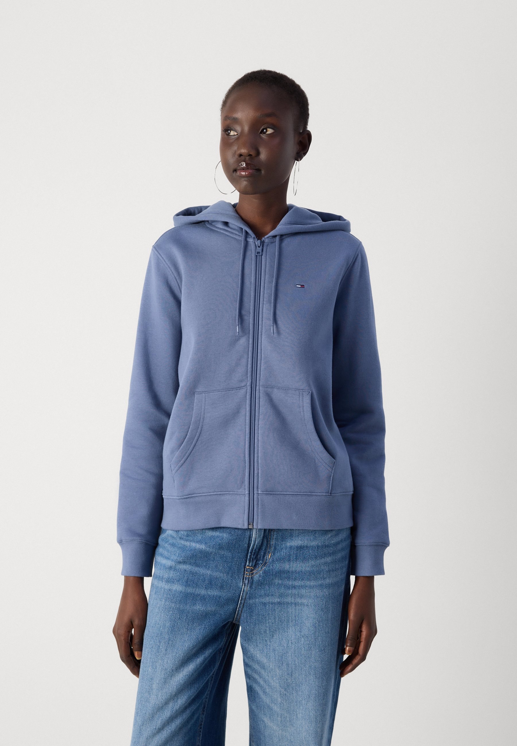 Tommy Jeans FLAG ZIP - Sweatshirt met rits - blauw moment