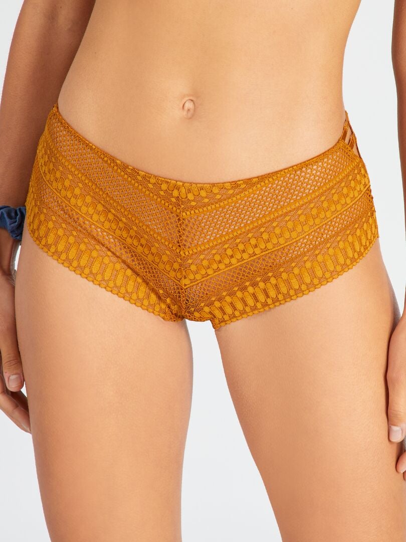 Calças culote totalmente em renda - AMARELA
