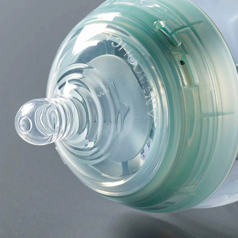 Cumlík na fľašu Tommee Tippee Advanced Anti-Colic