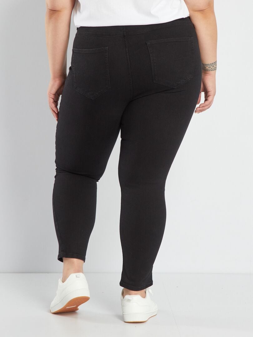 Calça jeans skinny / Corte bem justo - L28 - PRETA