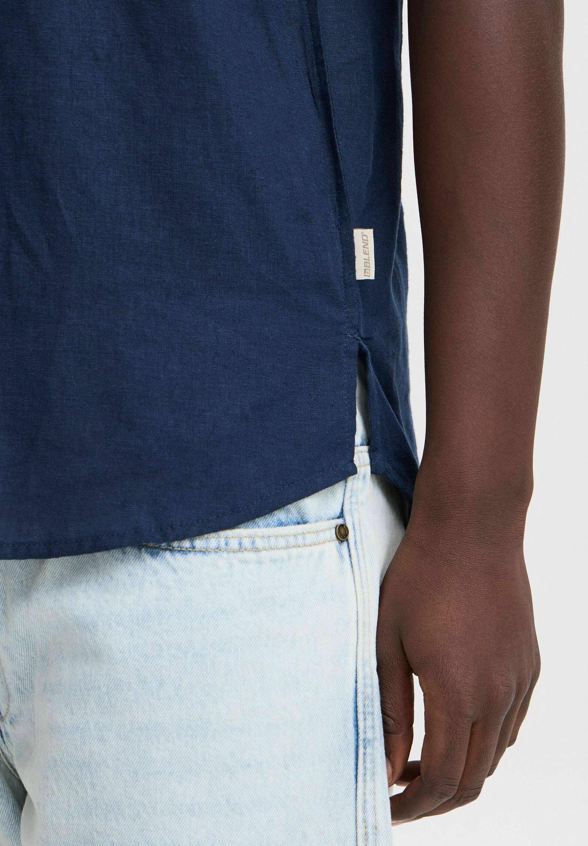 Miscela di lino BHVICTOR - Camicia - blu elegante
