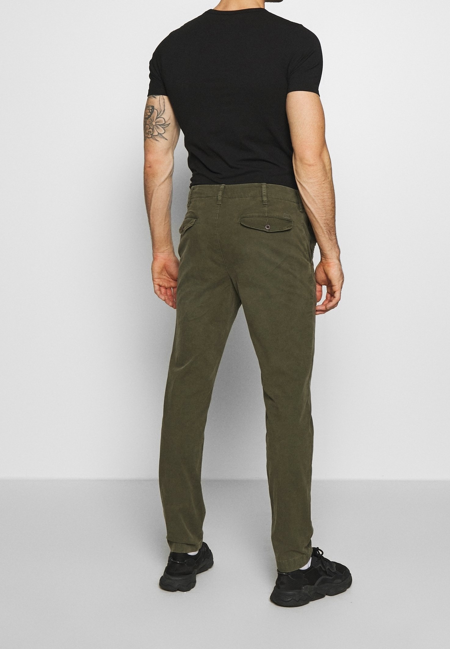 American Eagle Chinos - olijfgroen