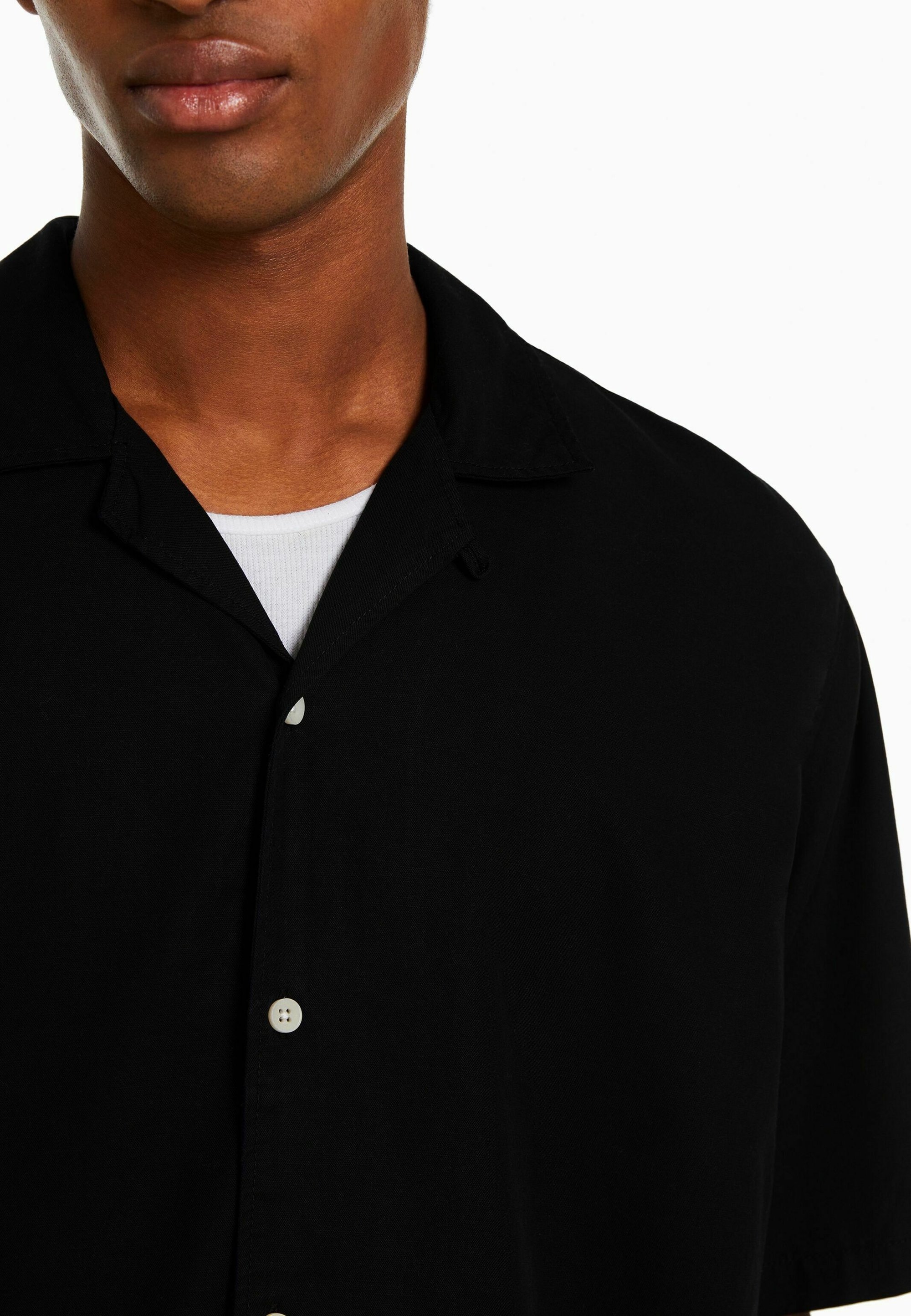 Bershka-shirt - zwart