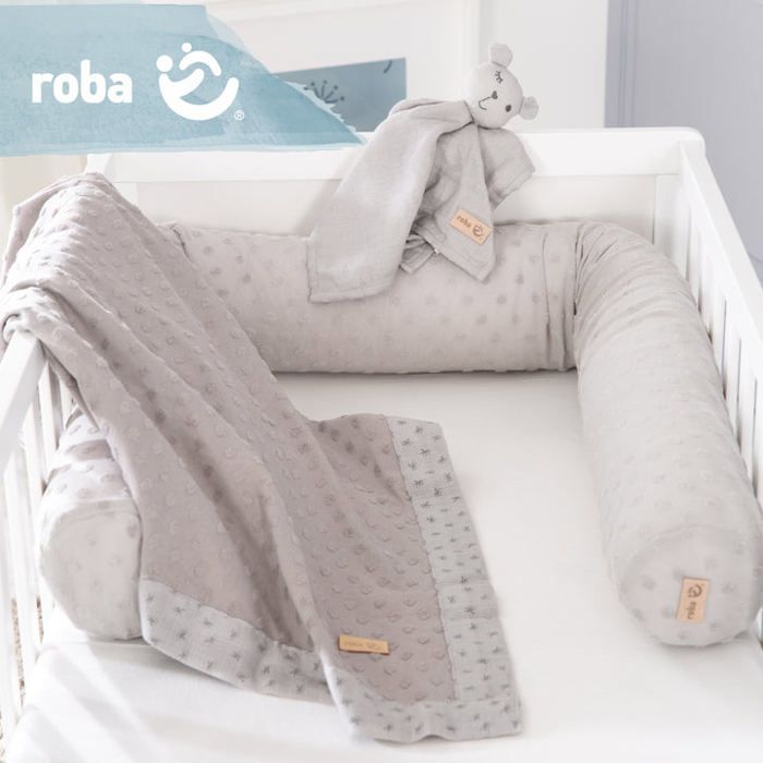 ROBA Coffret Bébé Lil Planet - 3 PCS - 1 Coussin Traversin + 1 Couverture + 1 Doudou - Cadeau de Naissance - Gris Argenté