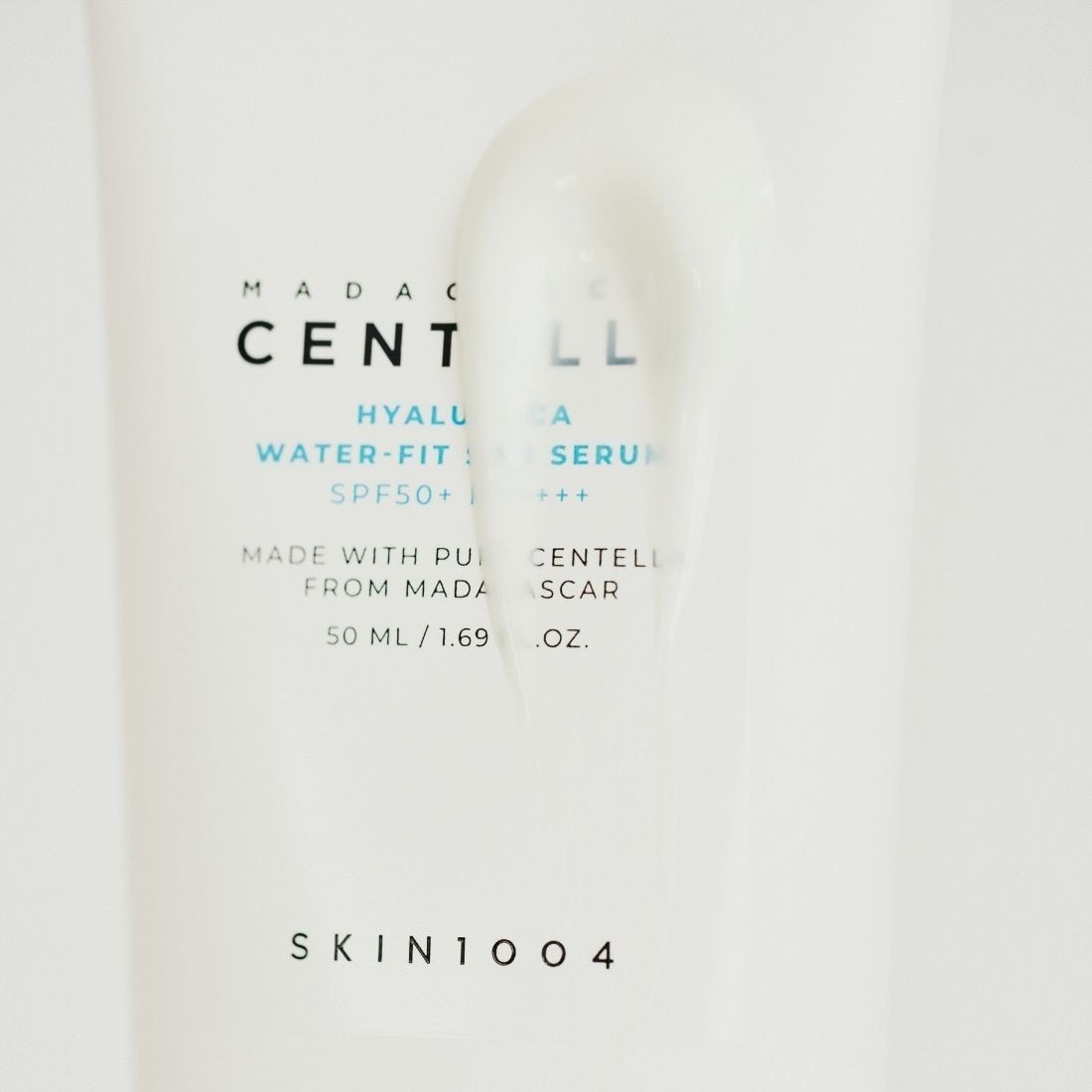 SKIN1004 Sonnenschutz Madagaskar Centella Hyalu-Cica WATER-FIT Sonnenserum – 50 ml