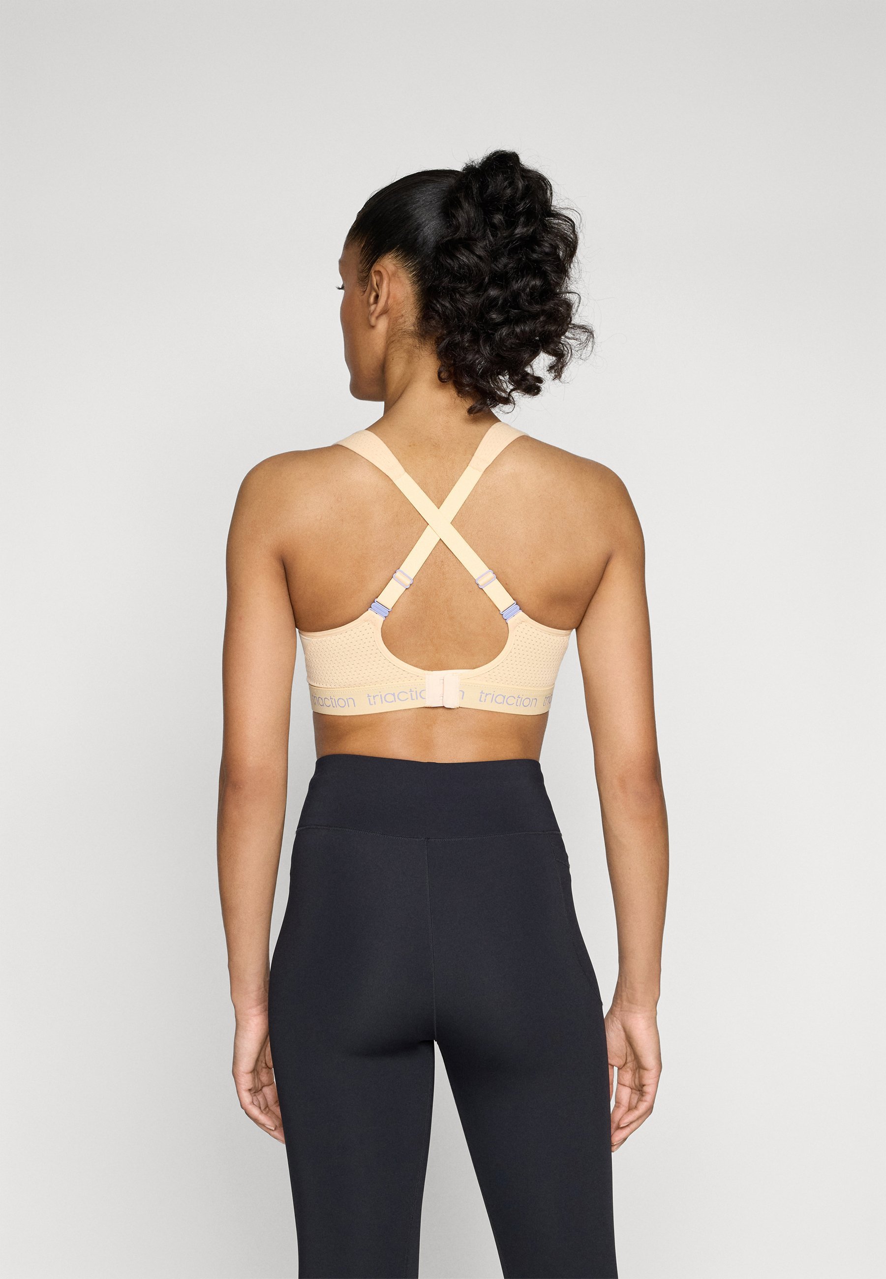triaction by Triumph ENERGY LITE - Sports-BH med medium støtte - passion orange