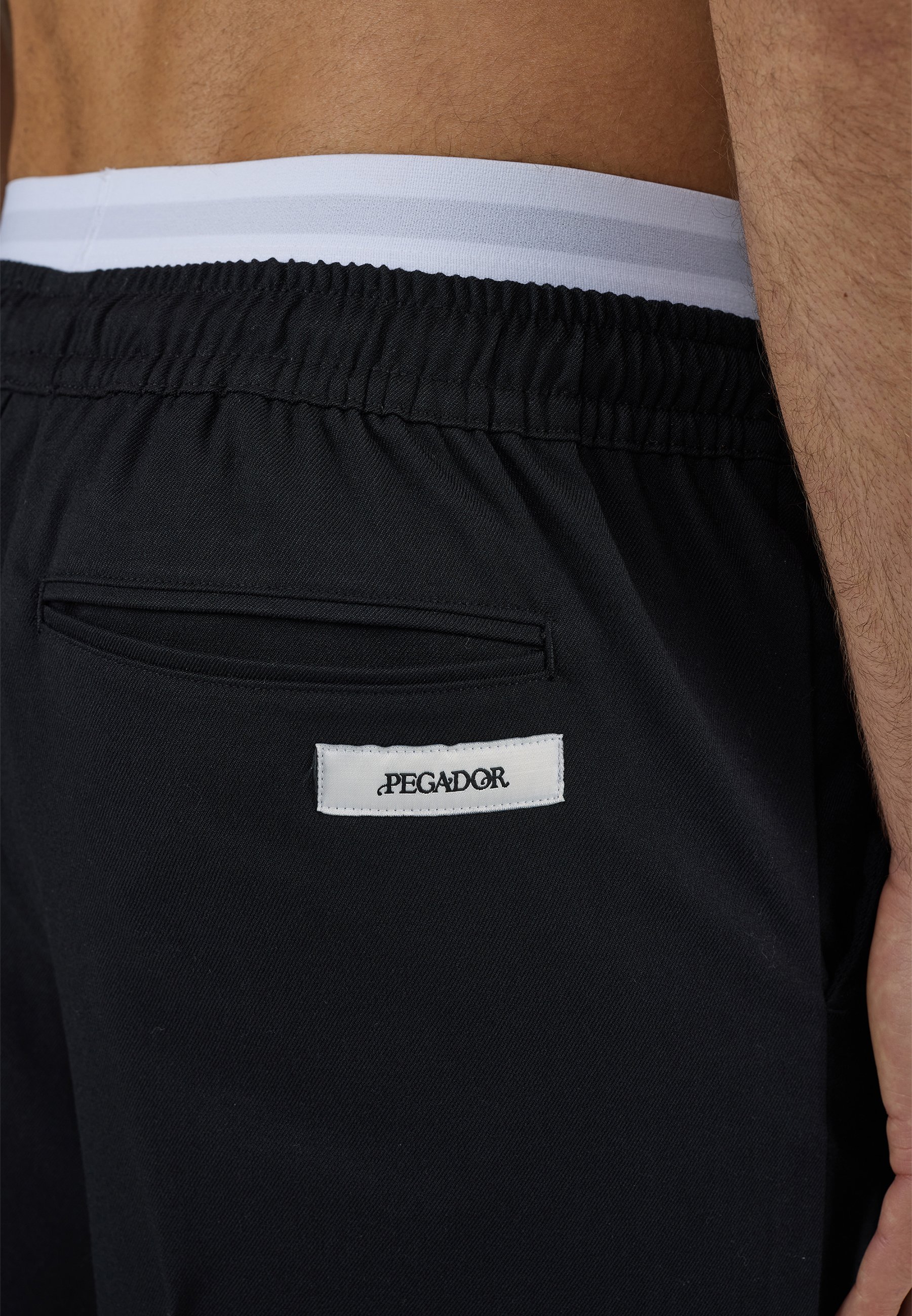 Vabaaja lühikesed püksid