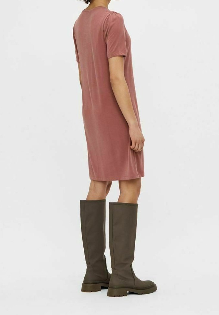 Robe en jersey rouge