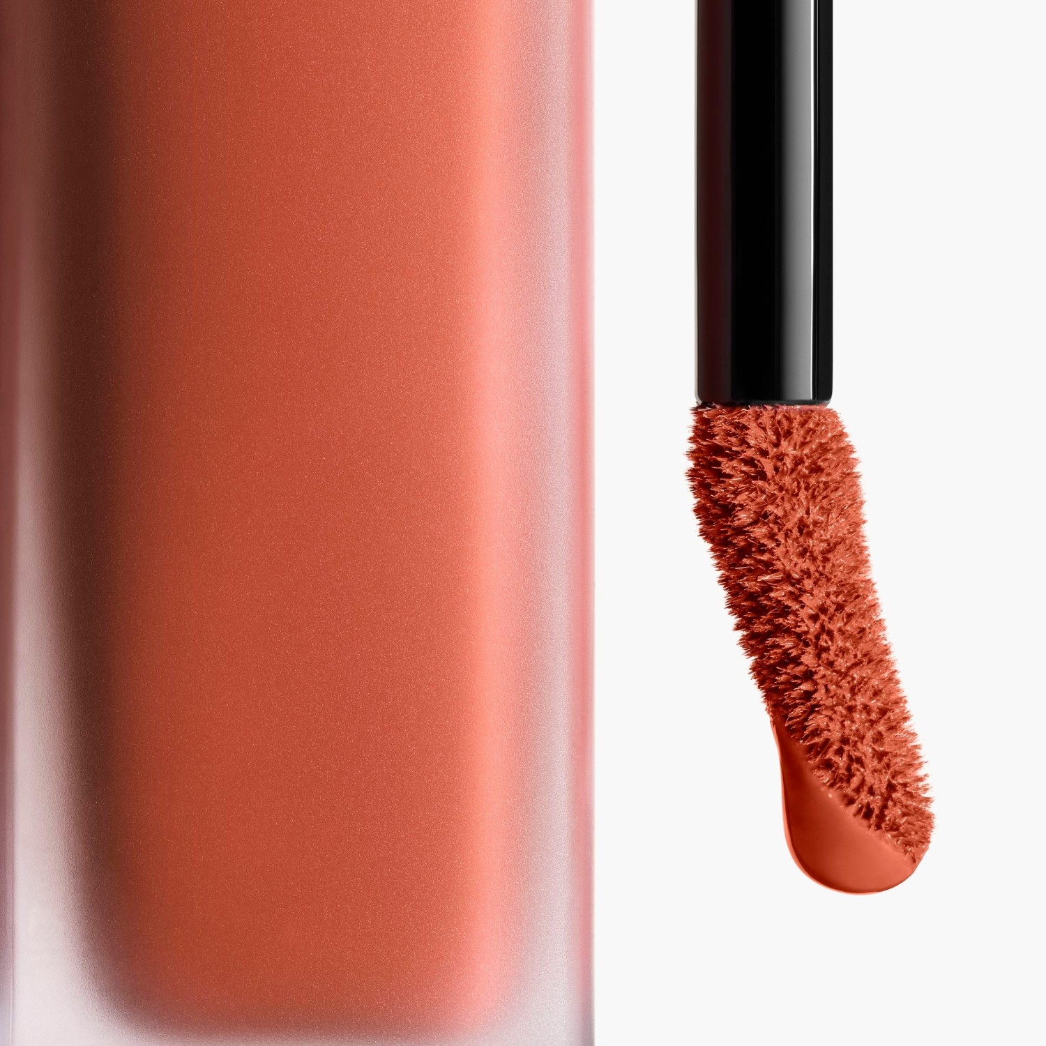CHANEL LIQUID VELVET