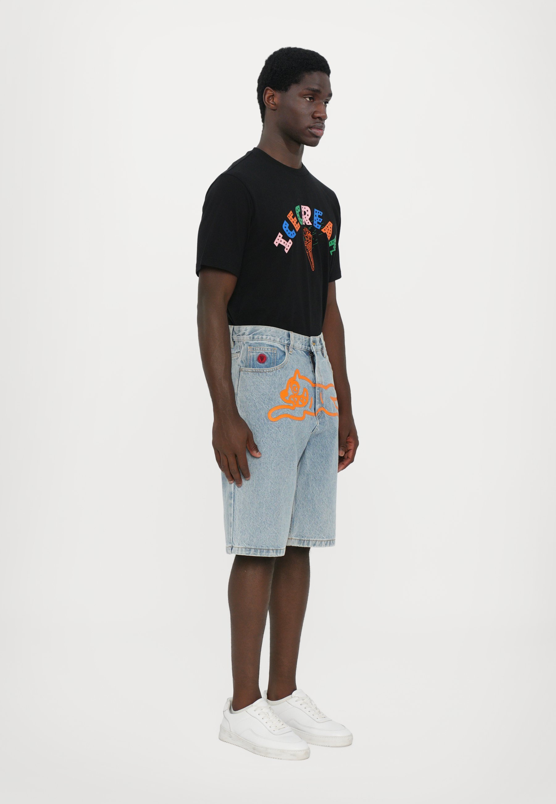 Iskremfargede denimshorts
