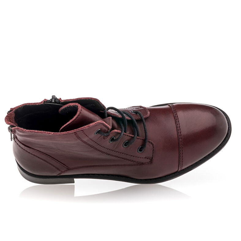 Rote Damenstiefel / Stiefeletten