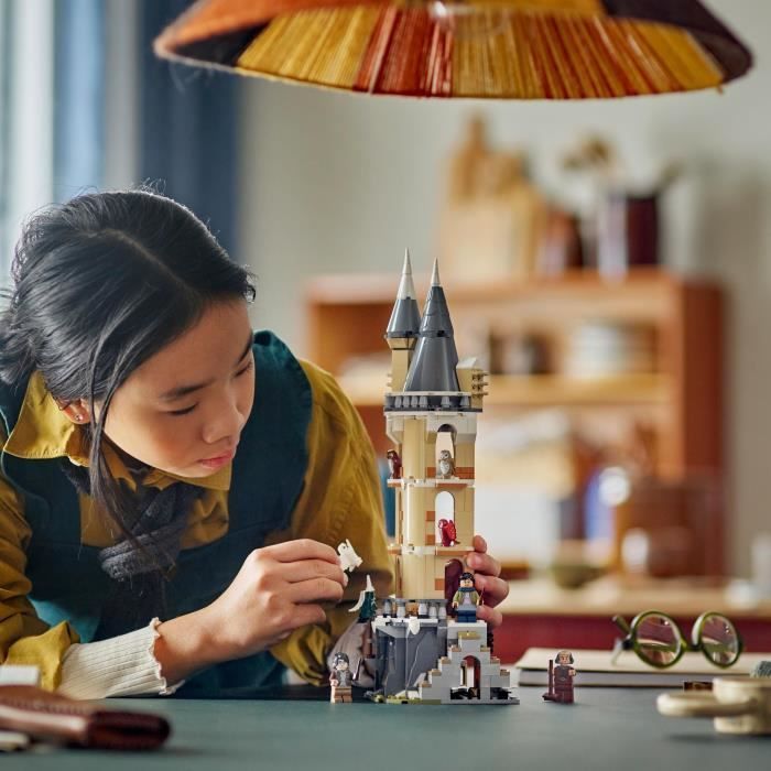 LEGO Harry Potter 76430 Hogwarts Castle Aviary, Animal Toy for Children