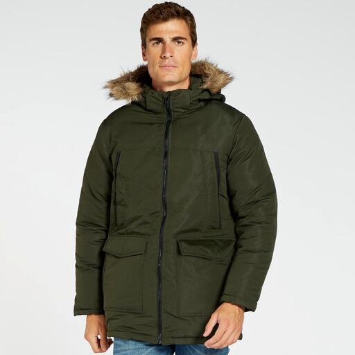 Jack & Jones striukė