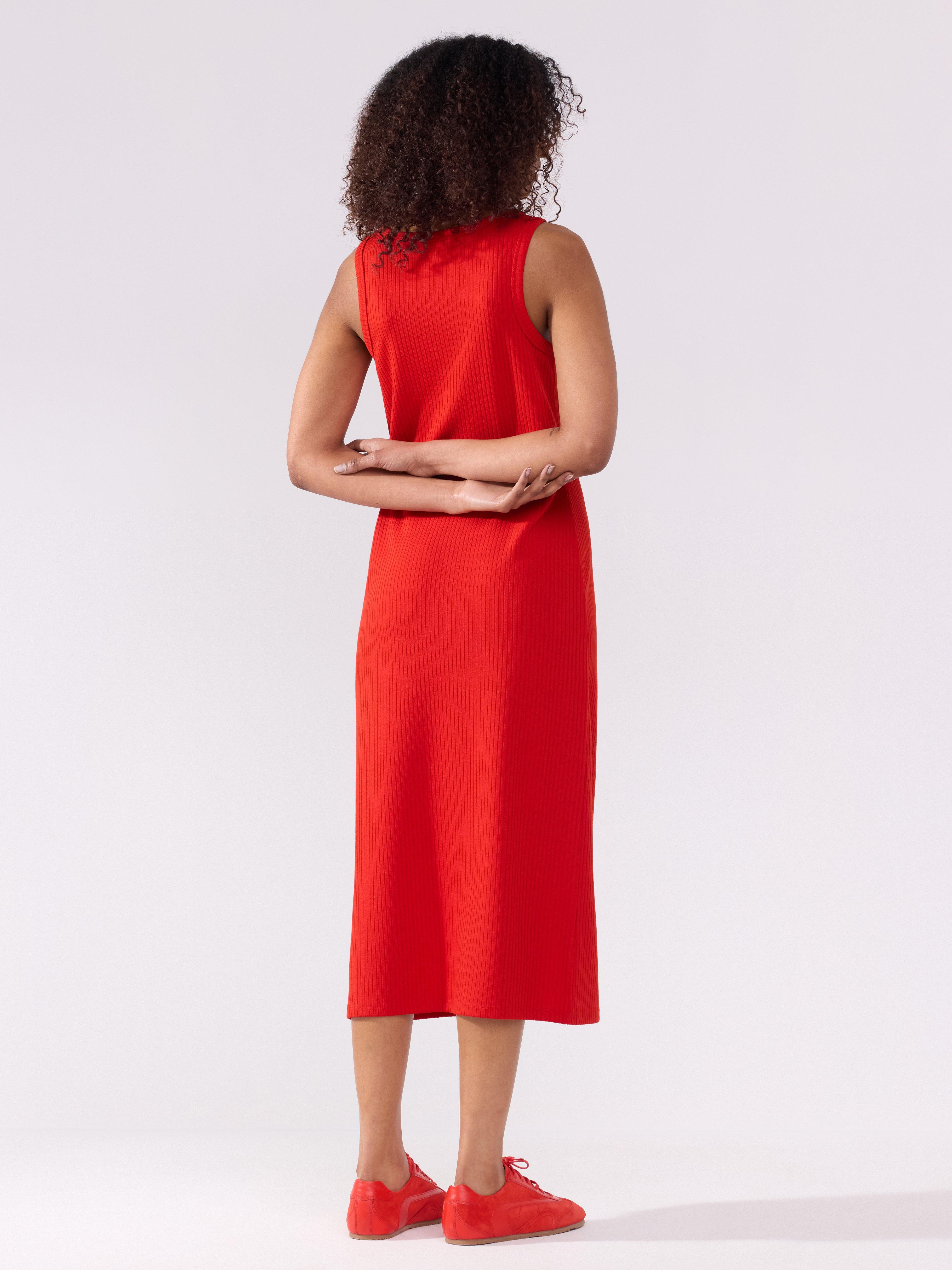 Vestido midi canelado vermelho escuro