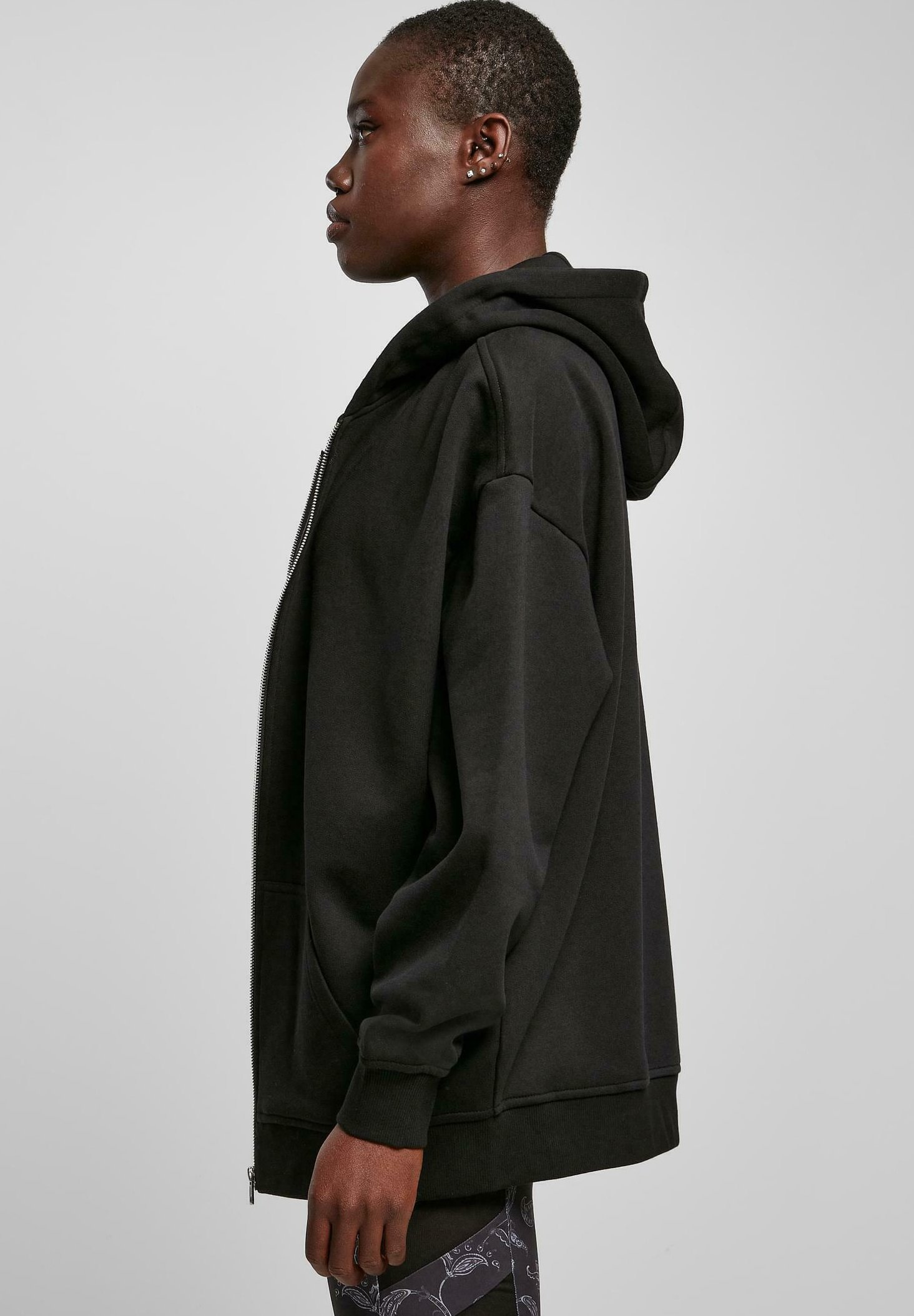Sweat-shirt zippé Urban Classics OVERSIZED - noir