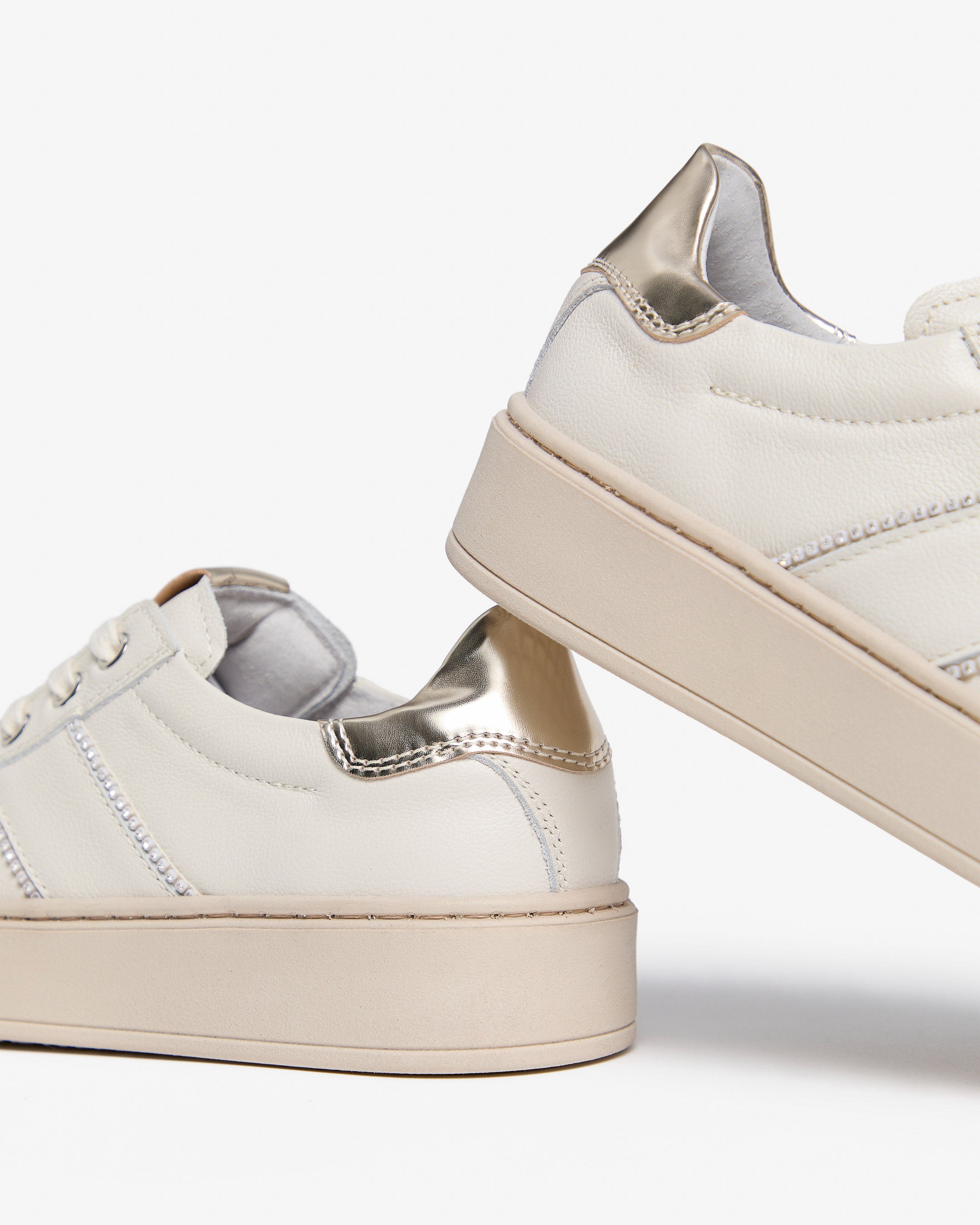  Ledersneaker für Teenagerinnen