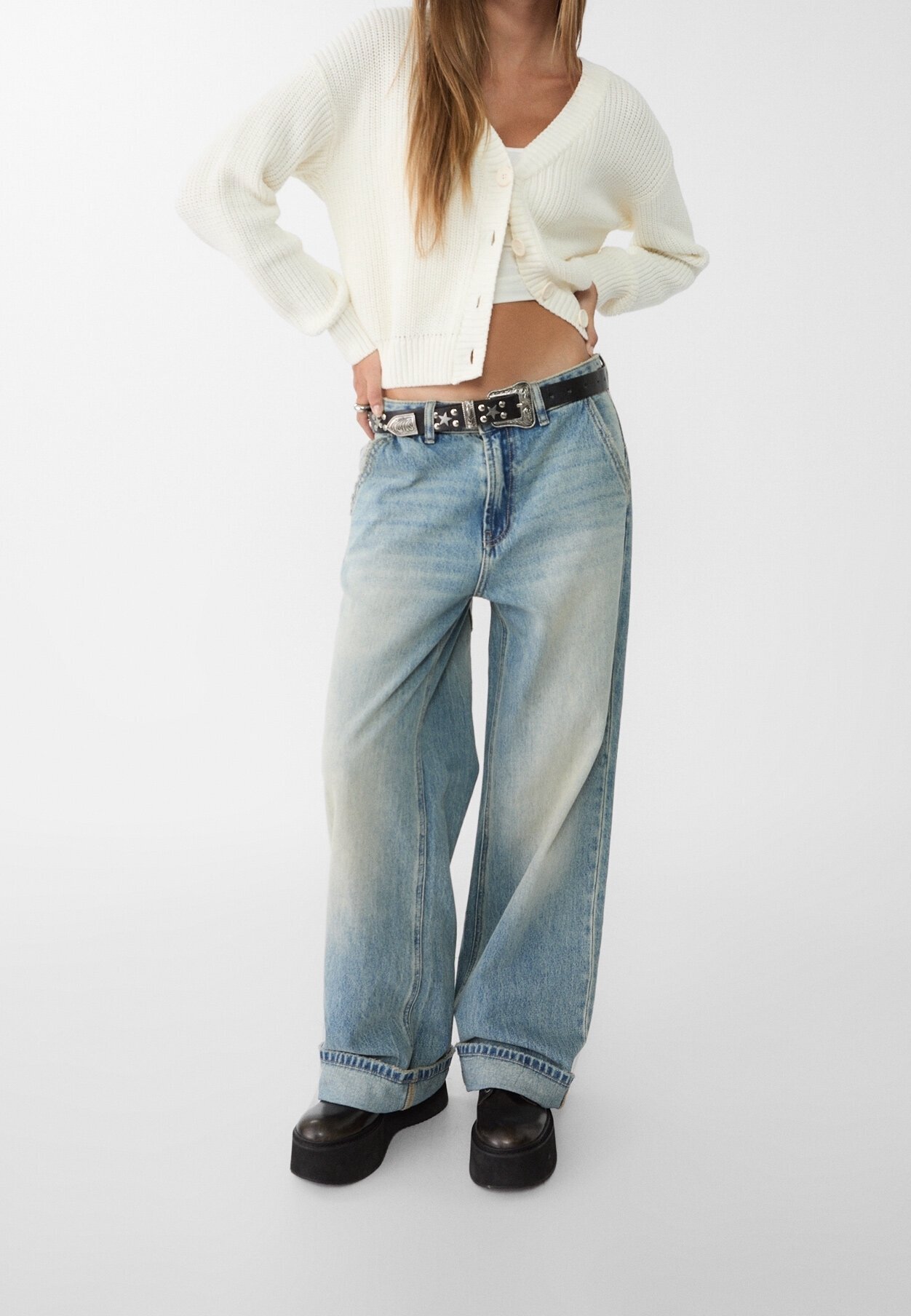 Cardigã Stradivarius - branco-creme