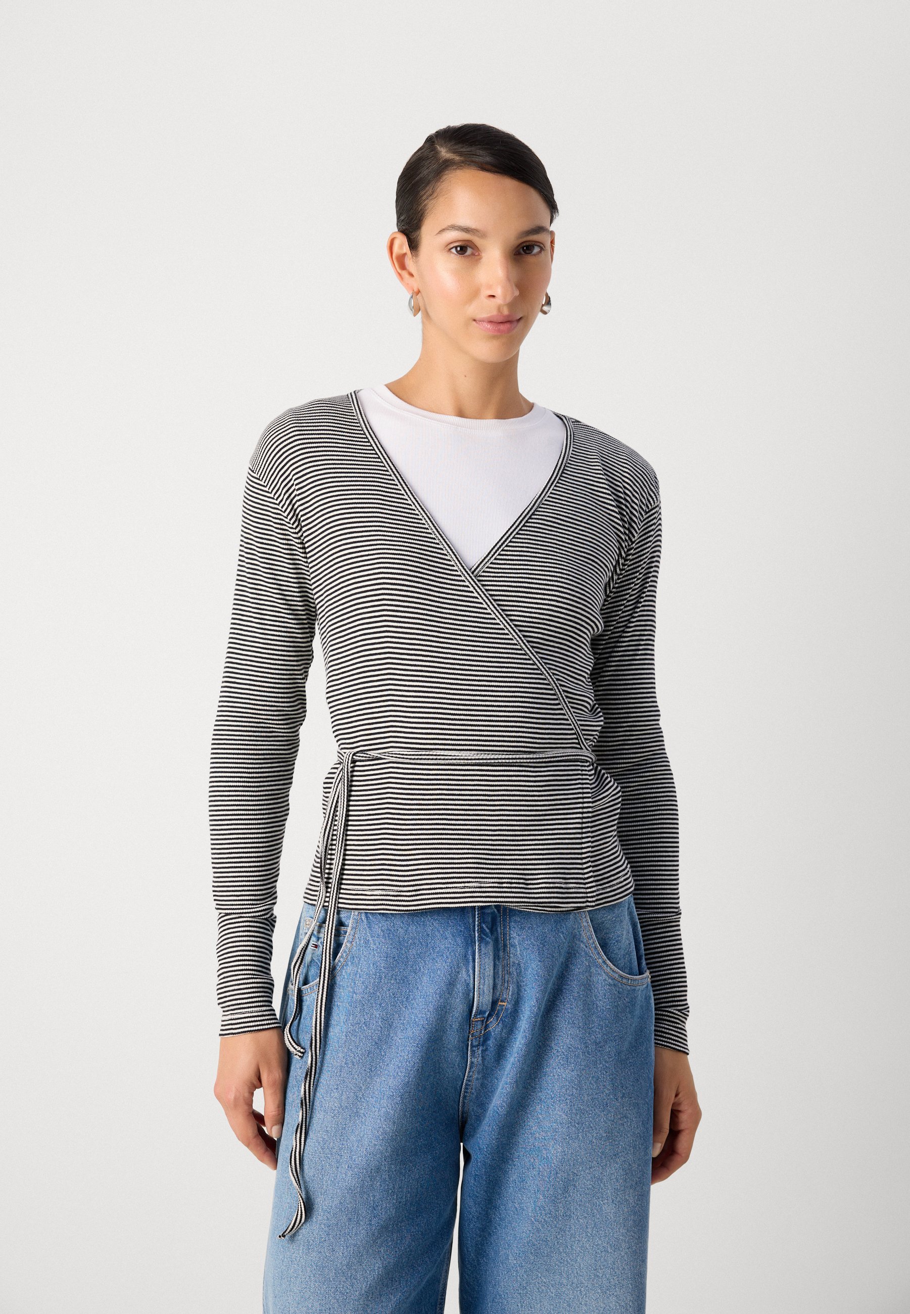 Mads Nørgaard STRIPE SUSI TOP - Top met lange mouwen - zwart/vanille ijs