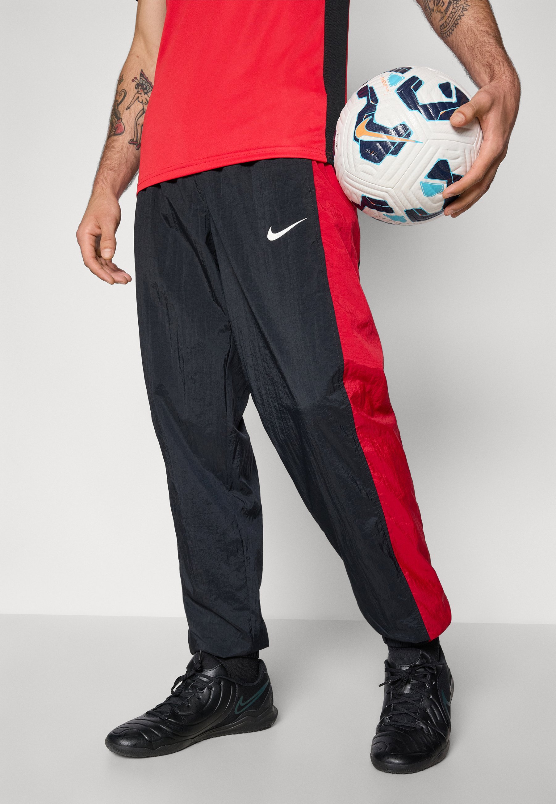 Nike Performance TOTAL 90 Trainingshose – Trainingshose – Schwarz/Gym Red/Sail