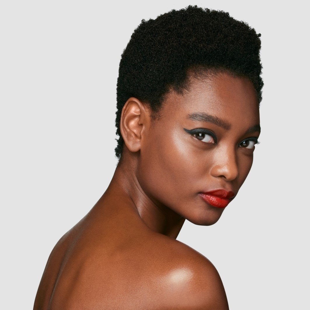 Shiseido Technosatin gel ruž za usne – 4 g