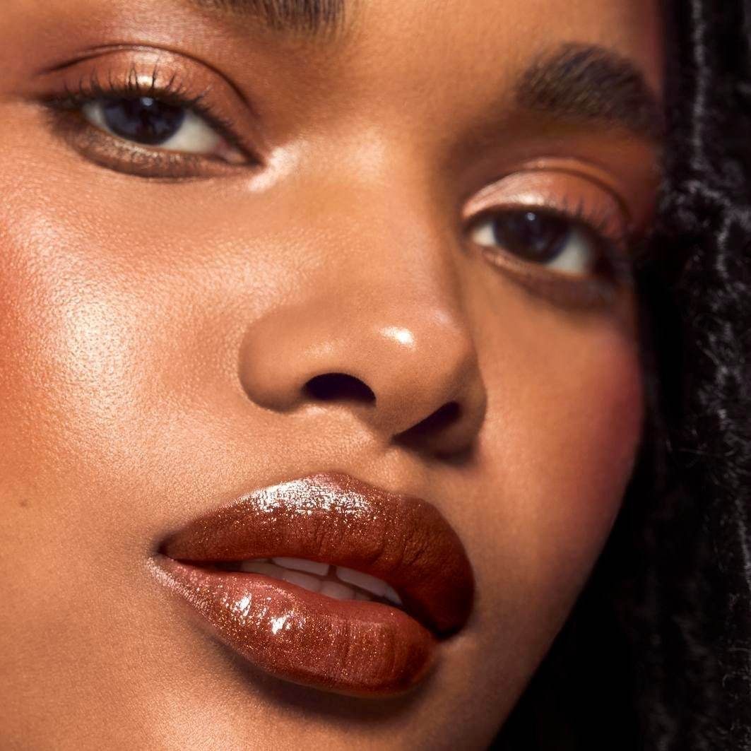 elf Cosmetics lūpu krāsas mirdzuma balzams 