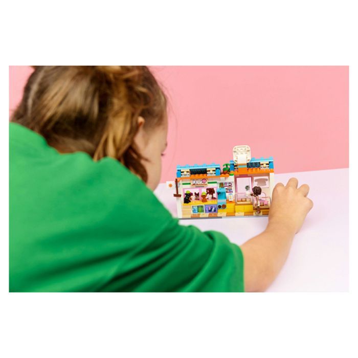 LEGO Friends 42677 La Boutique de Friandises pour Chiens - Jeu de Construction dès 6 ans