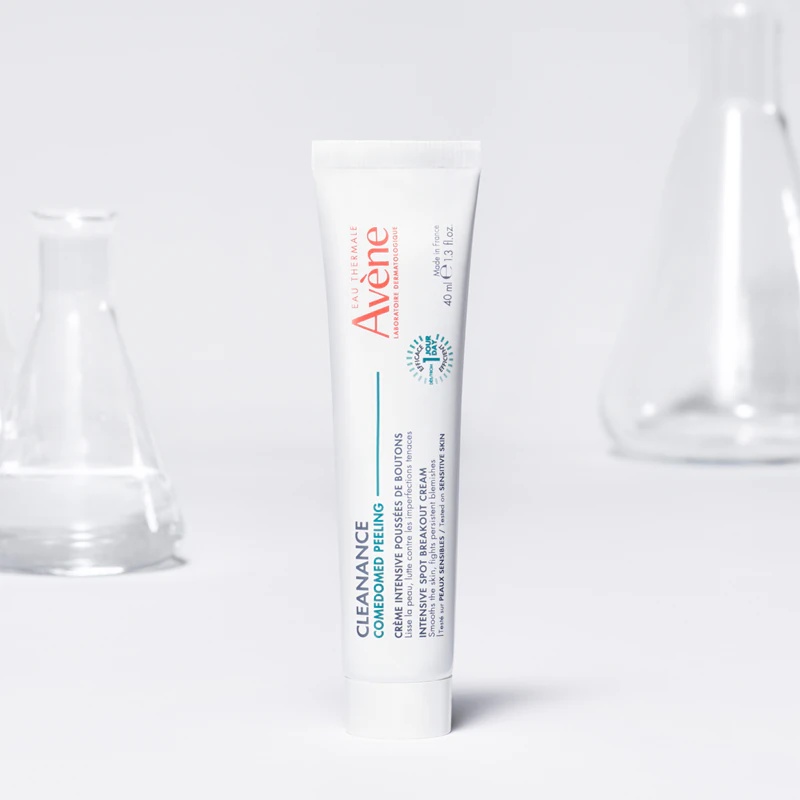 Avène Cleanance Comedomed pīlinga intensīvais krēms aknei pakļautai ādai