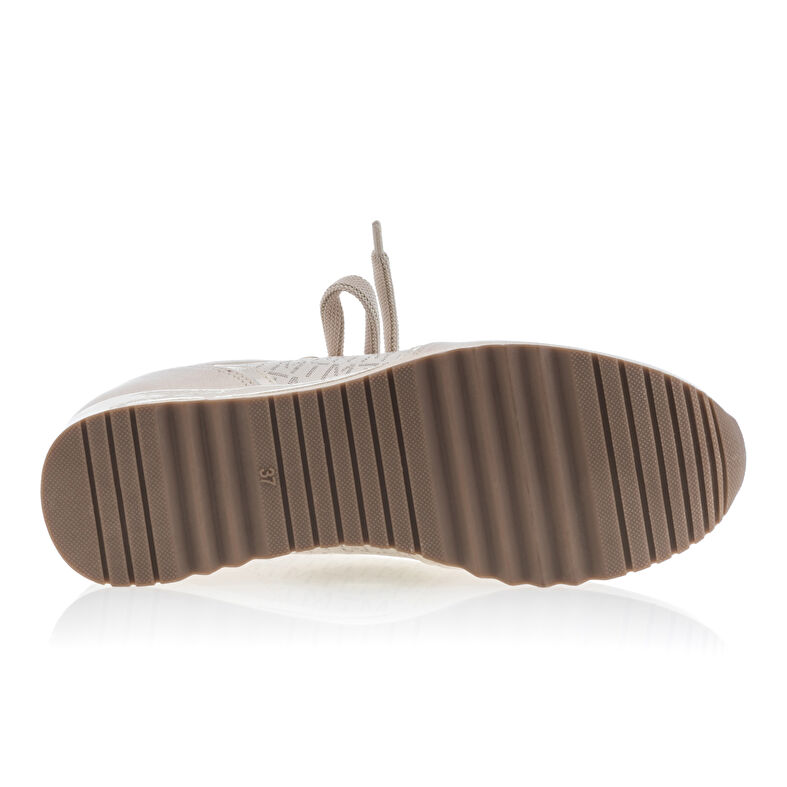 Καλάθια / αθλητικά παπούτσια Femme Beige