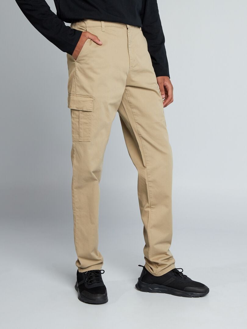 Calça reta com bolsos laterais +190 cm - L36 - BEGE