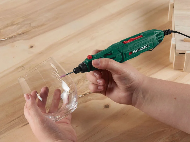 Mașină de gravat PARKSIDE® PMGS 12 D4, 22 W