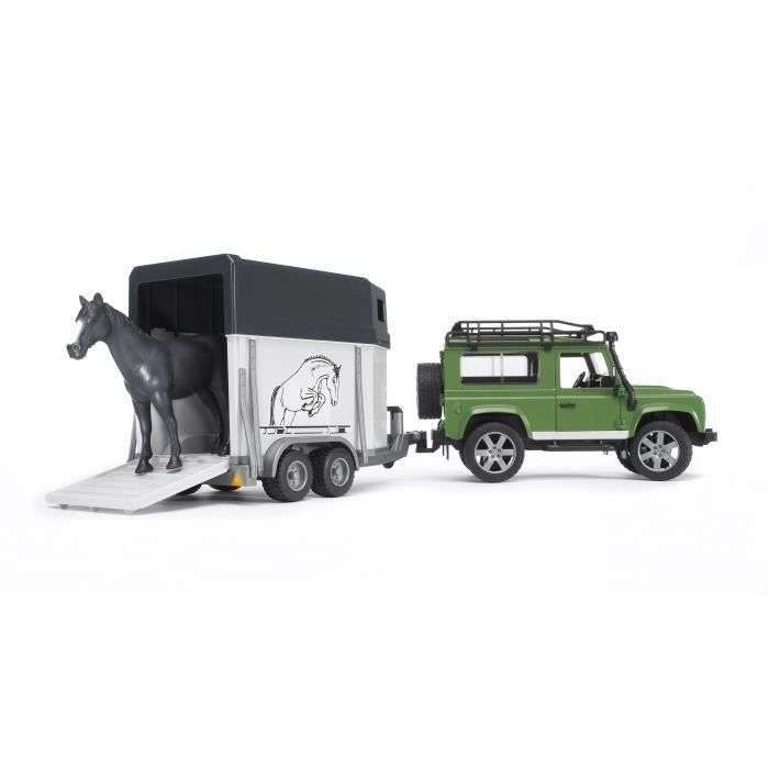 Land Rover Defender 90 Estate with Van and Horse - BRUDER - Functional and Detailed