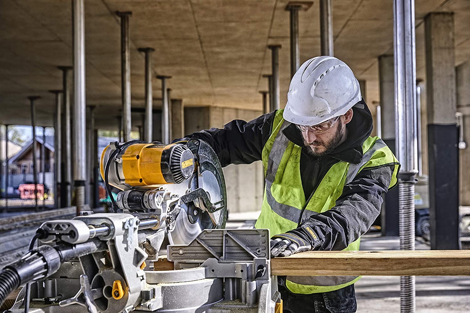 Fierăstrău circular cu mitră glisantă DEWALT DWS780, 12 inch, cu două beveluri (DWS780), negru