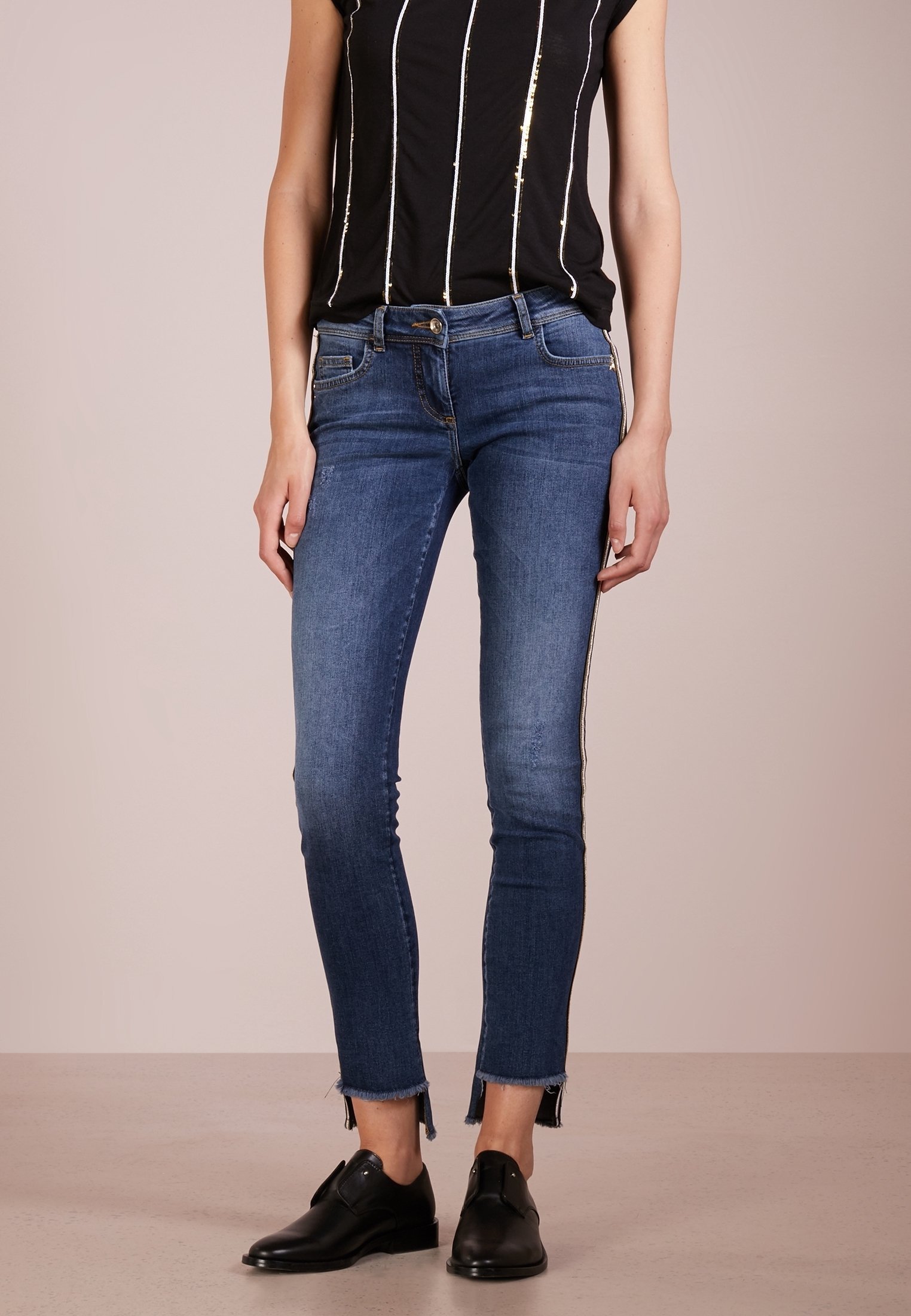 Džíny Patrizia Pepe Skinny Fit - modrá denimová