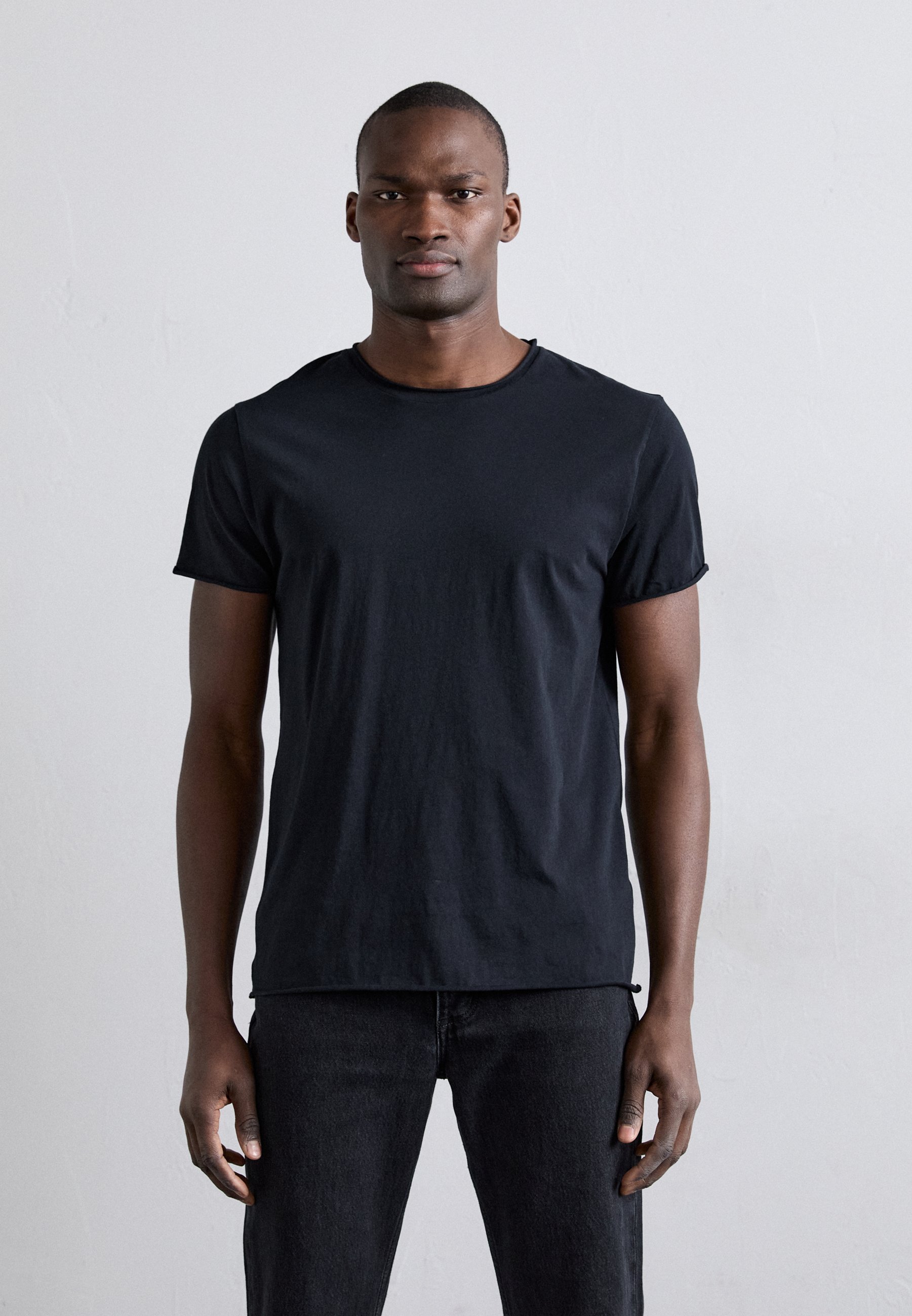 Filippa K ROLL NECK T-SHIRT - Basic T-shirt - zwart