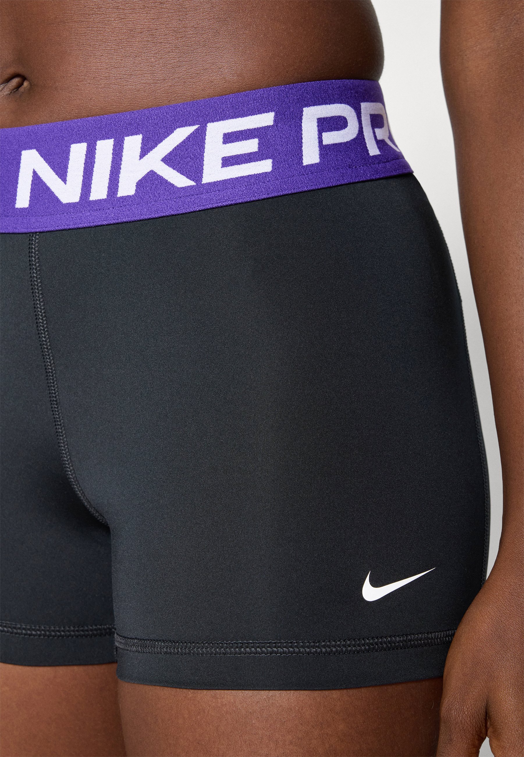 Nike Performance SHORT - Legíny - black/court purple/white